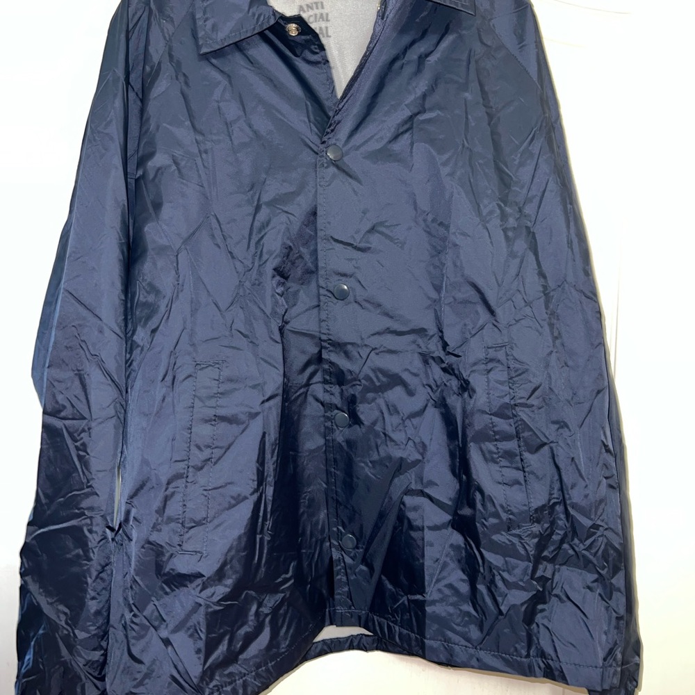 Windbreaker - Picture 2 of 3